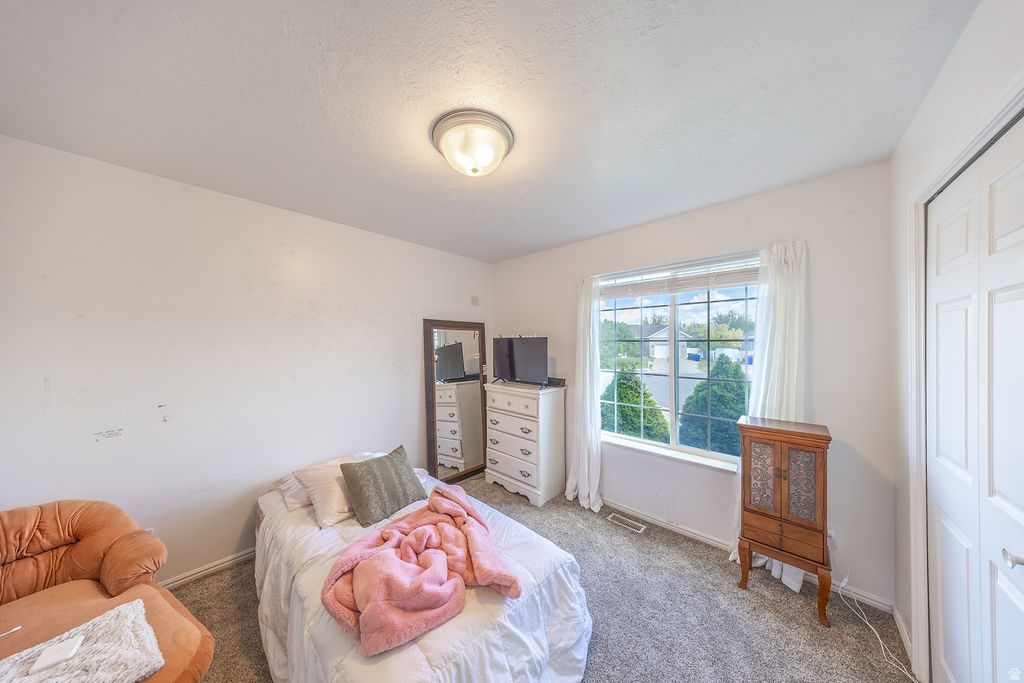 1953 W 2100 S Syracuse, UT 84075