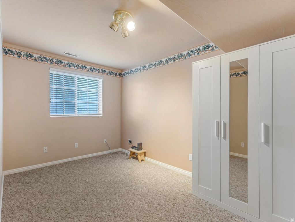 4026 S EDITH GROVE LN West Valley City, UT 84120