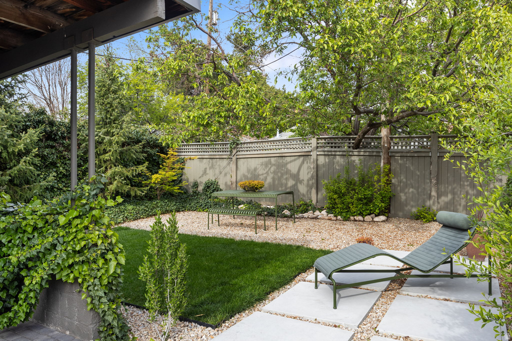 1249 E CRYSTAL AVE South Salt Lake, UT 84106