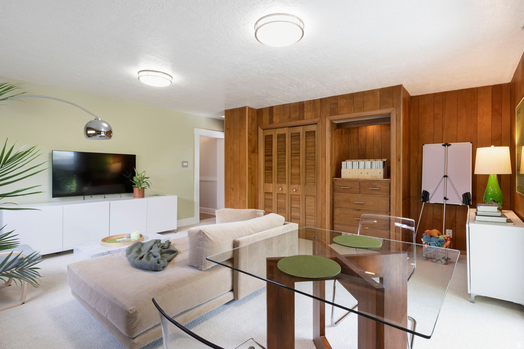 1249 E CRYSTAL AVE South Salt Lake, UT 84106