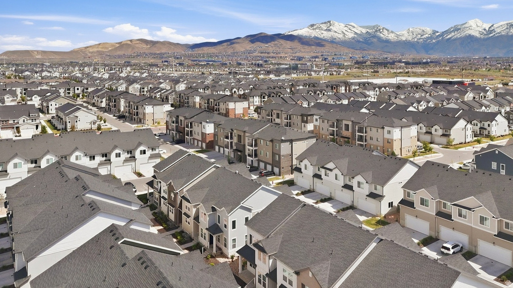 1309 N 3860 W #435 Lehi, UT 84043