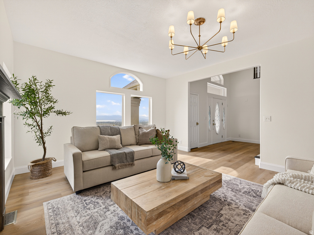 4282 N MILE HIGH DR Provo, UT 84604
