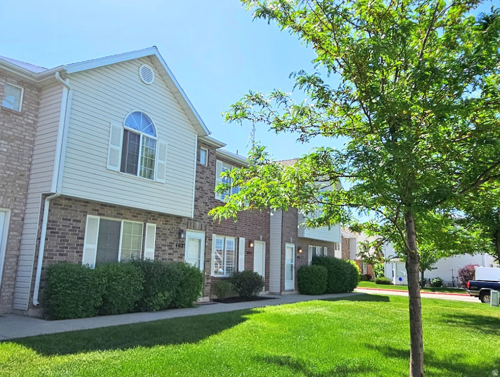 404 W 1925 N Harrisville, UT 84414