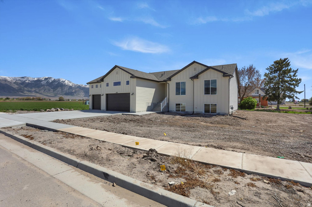 5583 W 9400 N #2 Elwood, UT 84337