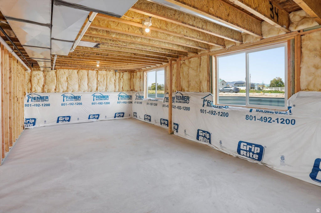 5583 W 9400 N #2 Elwood, UT 84337
