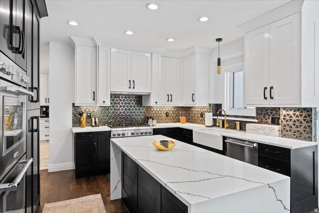 1064 W PARK PALISADE DR South Jordan, UT 84095