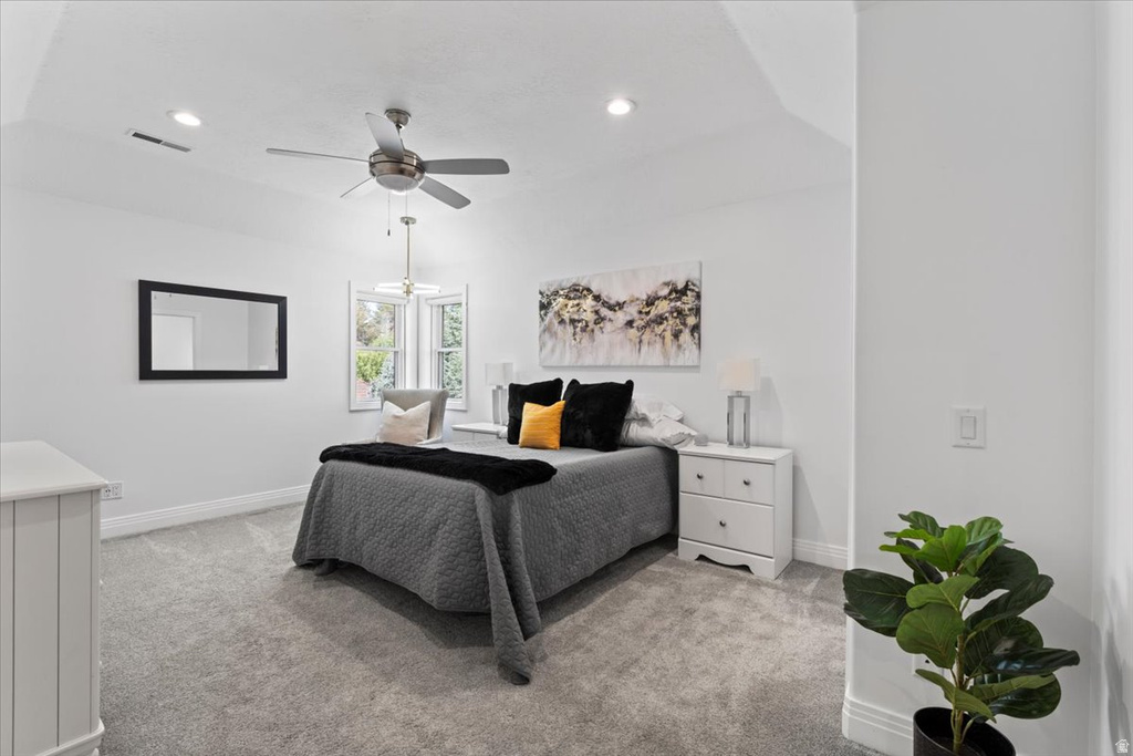 1064 W PARK PALISADE DR South Jordan, UT 84095