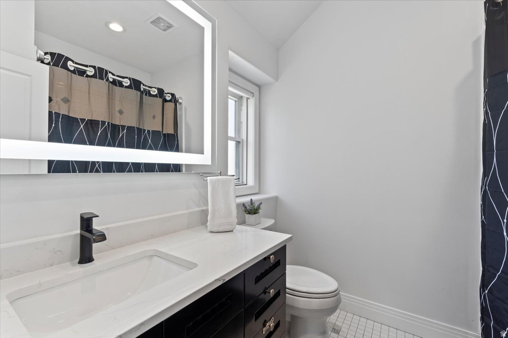 1064 W PARK PALISADE DR South Jordan, UT 84095