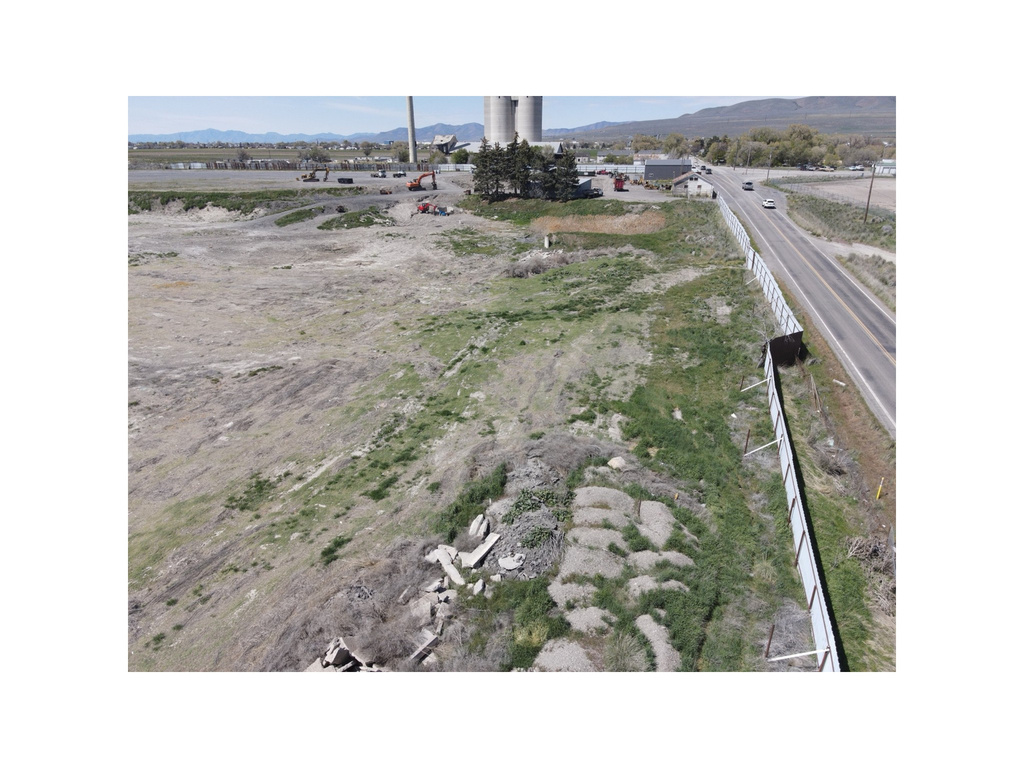 1090 E FACTORY RD Garland, UT 84312