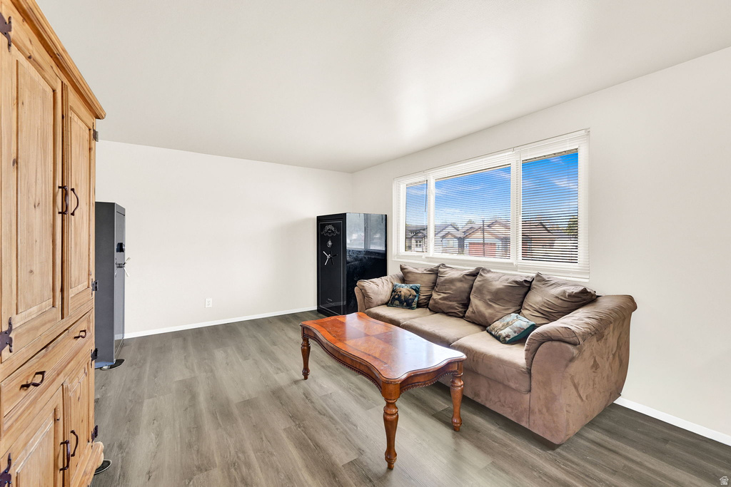 713 W 2200 N Clinton, UT 84015