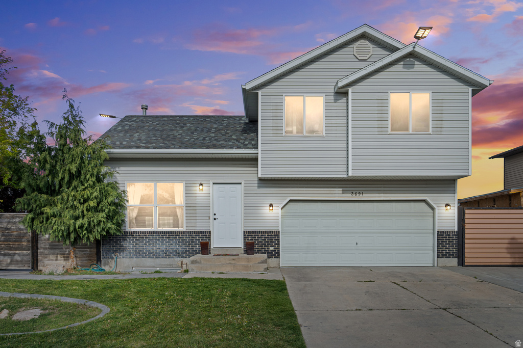 3691 S LONE STAR CIR Magna, UT 84044