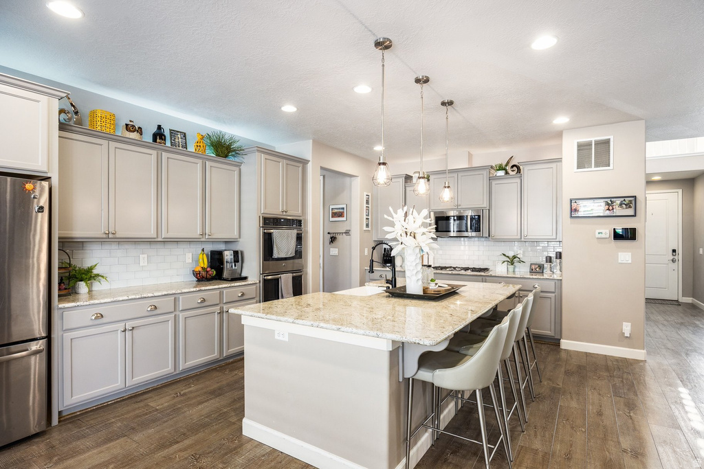 12102 S WINDOW ARCH LN Herriman, UT 84096