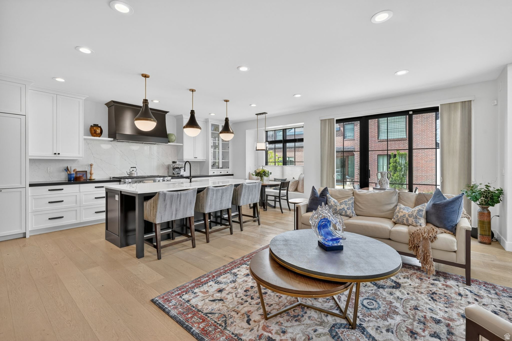 1007 S COTTAM LN Salt Lake City, UT 84105