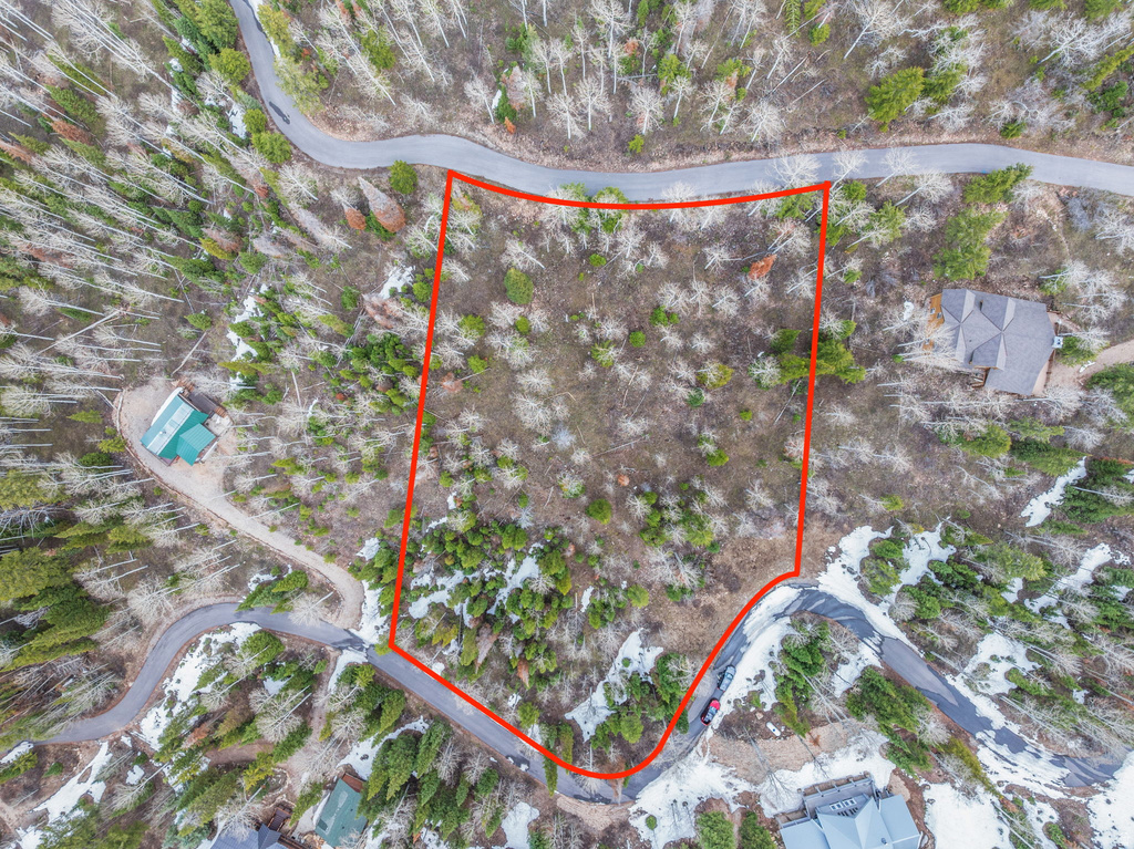 8550 N UINTA DR Oakley, UT 84055