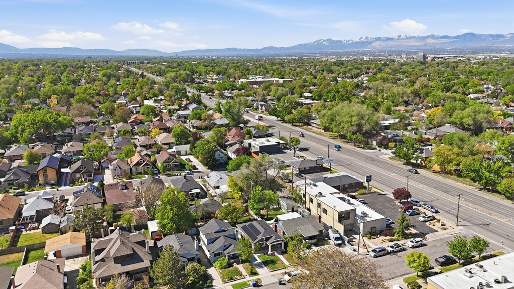 724 E BROWNING Salt Lake City, UT 84105