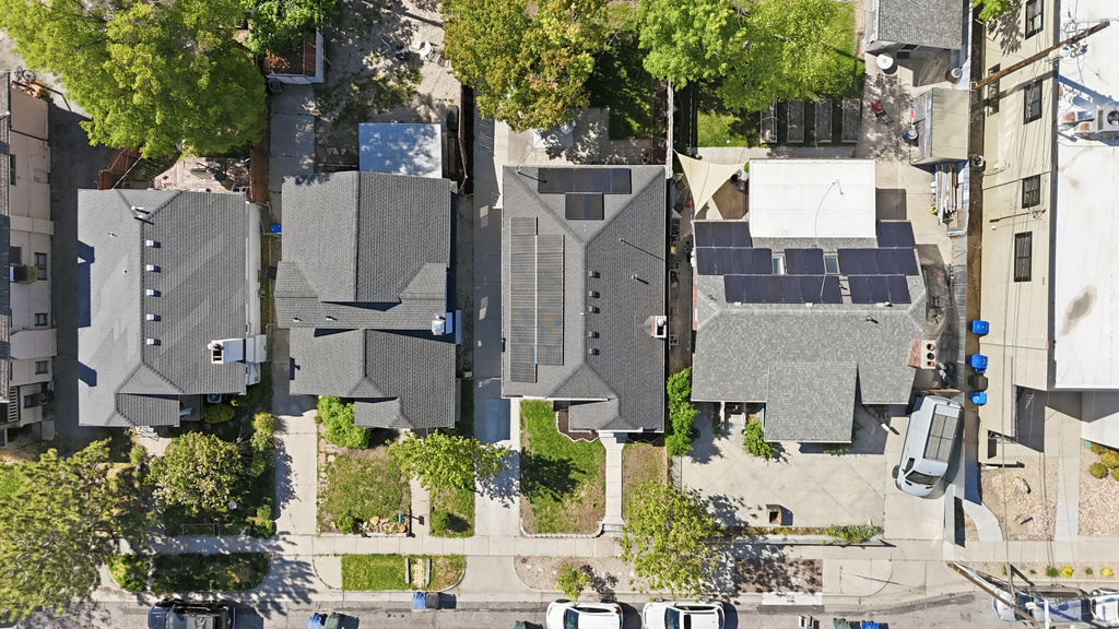 724 E BROWNING Salt Lake City, UT 84105