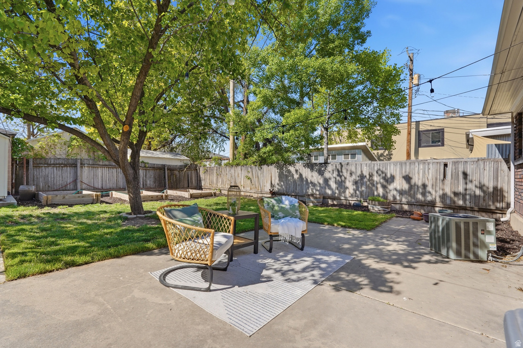 724 E BROWNING Salt Lake City, UT 84105