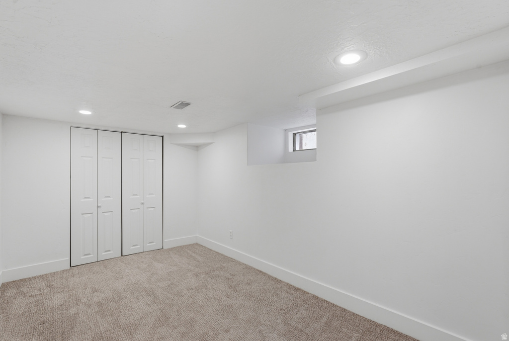 724 E BROWNING Salt Lake City, UT 84105