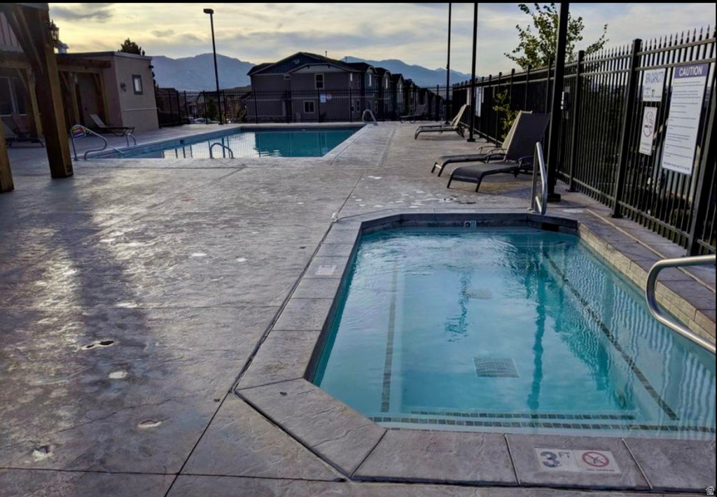 5194 W WINDOM RD Herriman, UT 84096