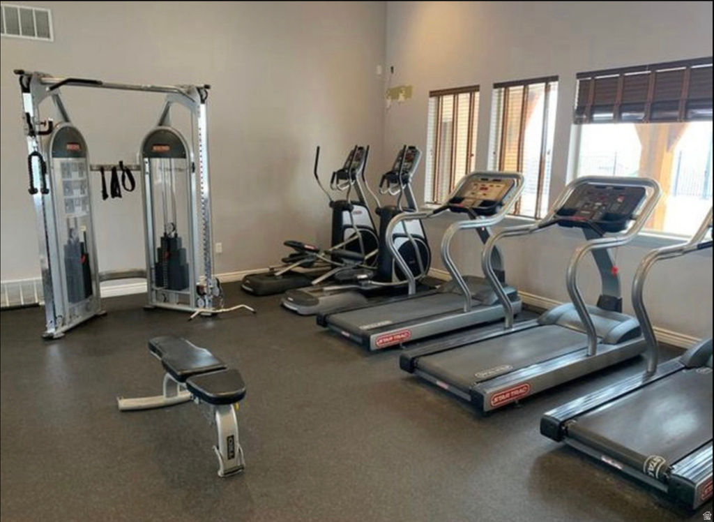 5194 W WINDOM RD Herriman, UT 84096
