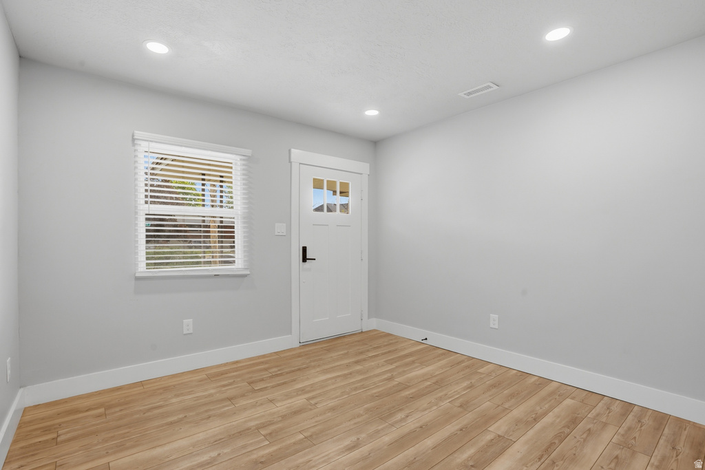 42 W 500 N Salt Lake City, UT 84103