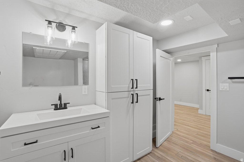 42 W 500 N Salt Lake City, UT 84103