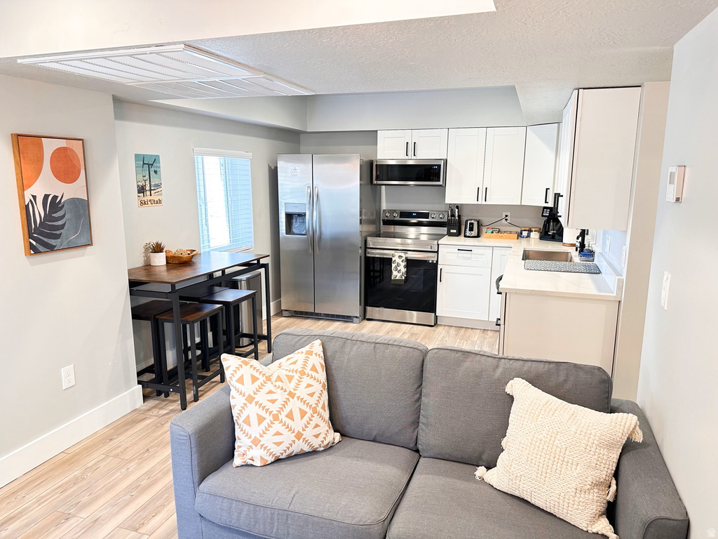 42 W 500 N Salt Lake City, UT 84103