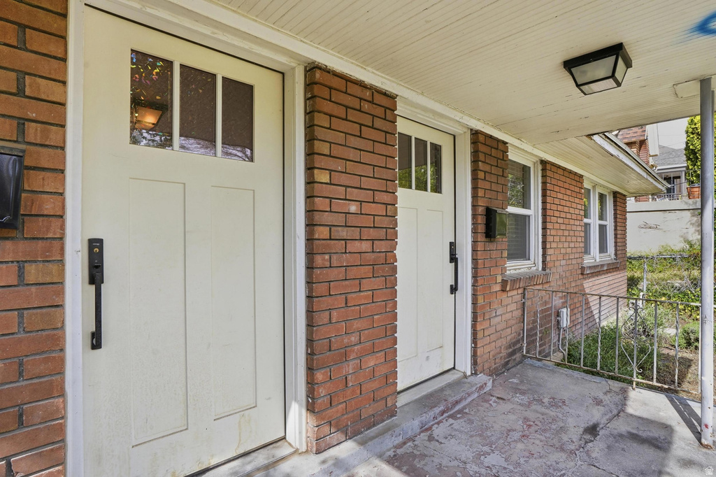 42 W 500 N Salt Lake City, UT 84103