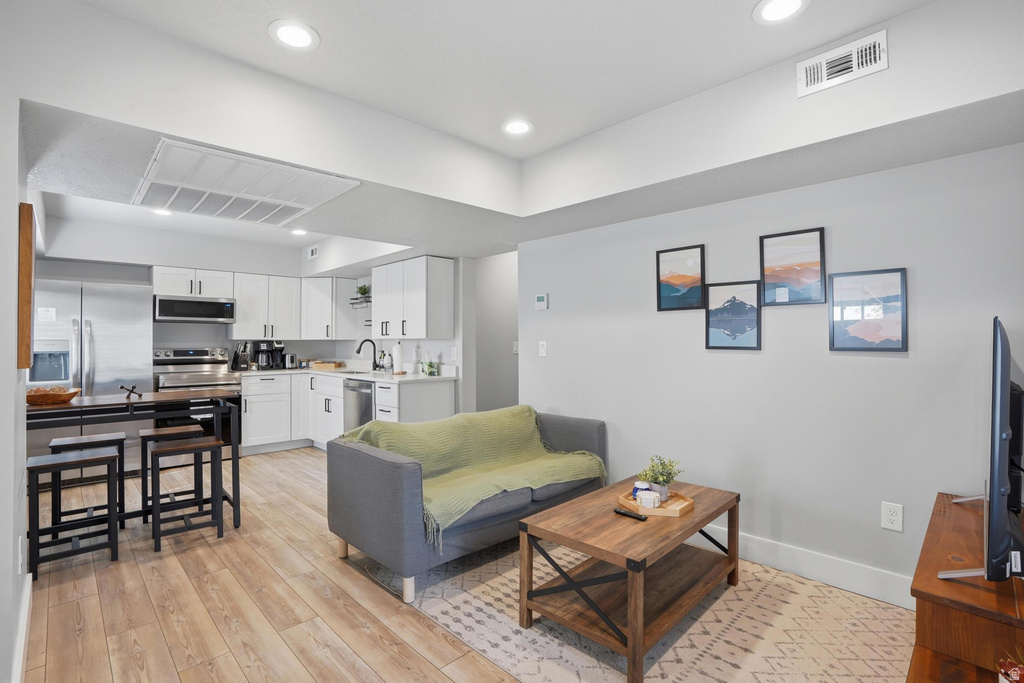 42 W 500 N Salt Lake City, UT 84103