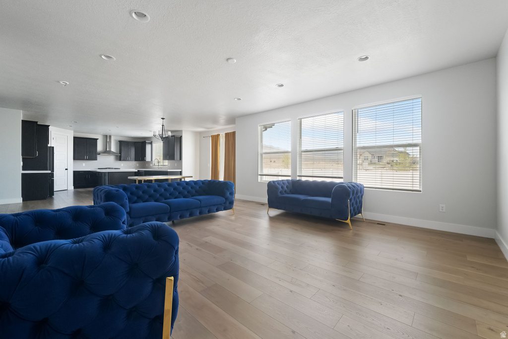 6818 W ORANGE LEAF LN Herriman, UT 84096