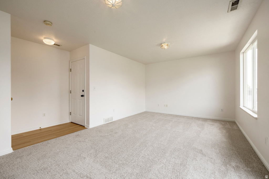 4212 W 5850 S Roy, UT 84067