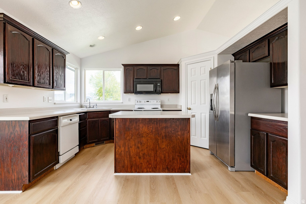 4212 W 5850 S Roy, UT 84067