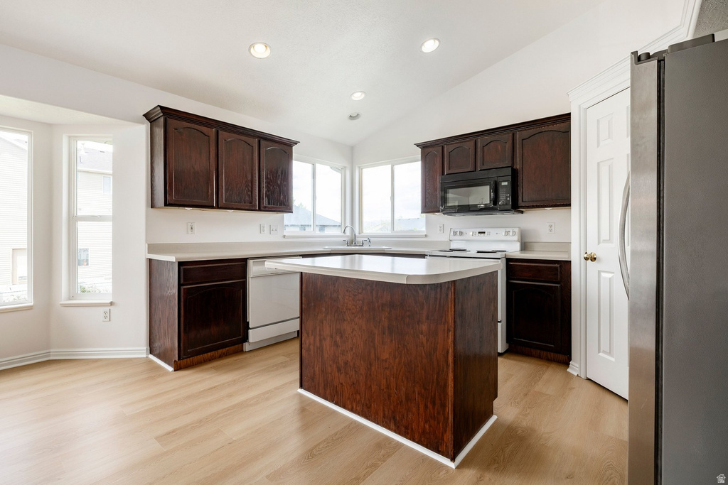 4212 W 5850 S Roy, UT 84067