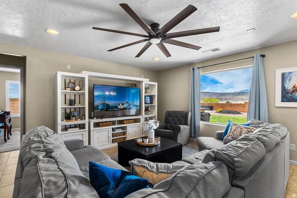 225 N FALCON CT photo 5