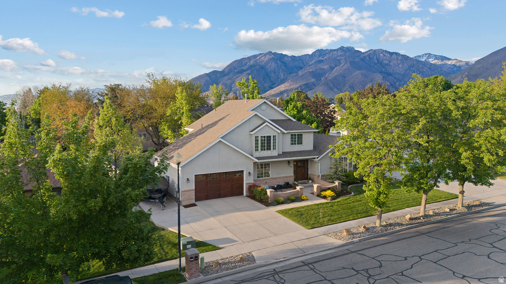 2247 E WILLOW HILLS DR Sandy, UT 84093