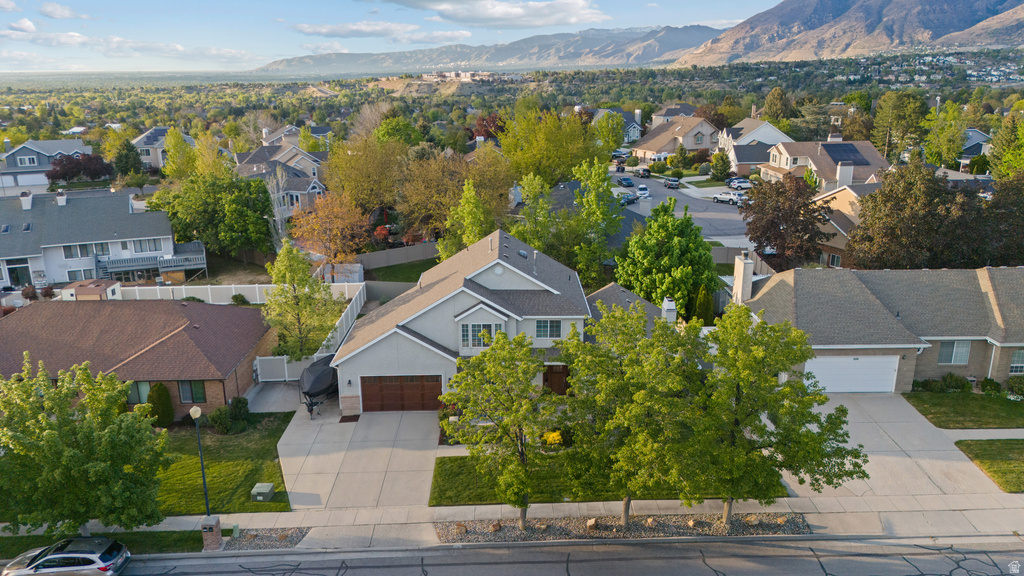 2247 E WILLOW HILLS DR Sandy, UT 84093