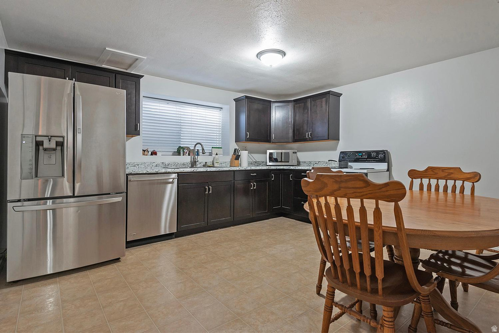 7693 S CHAD ST Midvale, UT 84047