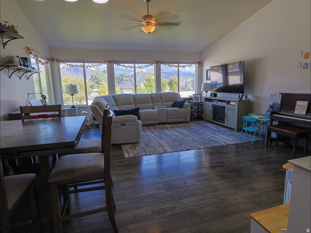 3832 PARKER DR Riverdale, UT 84405