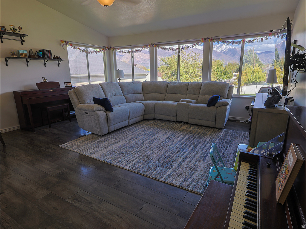 3832 PARKER DR Riverdale, UT 84405