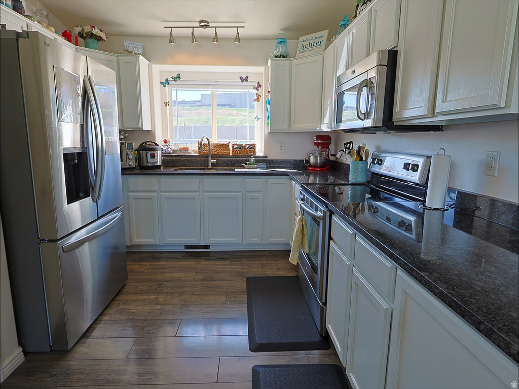 3832 PARKER DR Riverdale, UT 84405