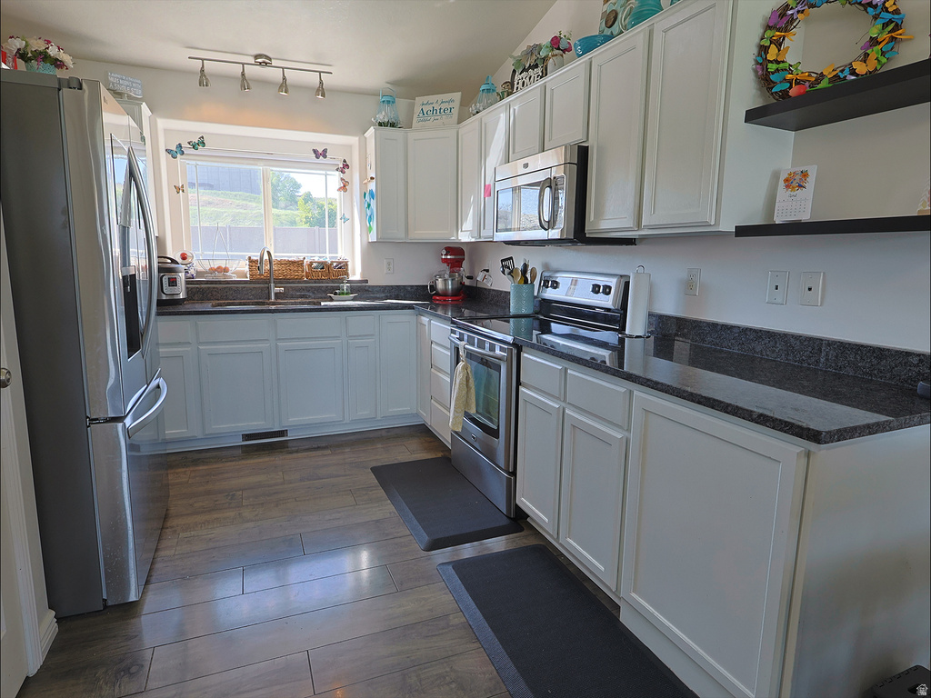 3832 PARKER DR Riverdale, UT 84405