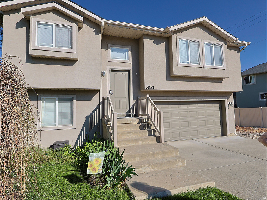 3832 PARKER DR Riverdale, UT 84405