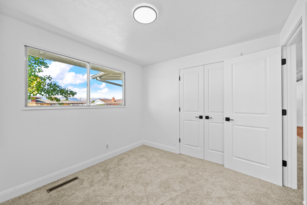 2267 W 4350 S Roy, UT 84067