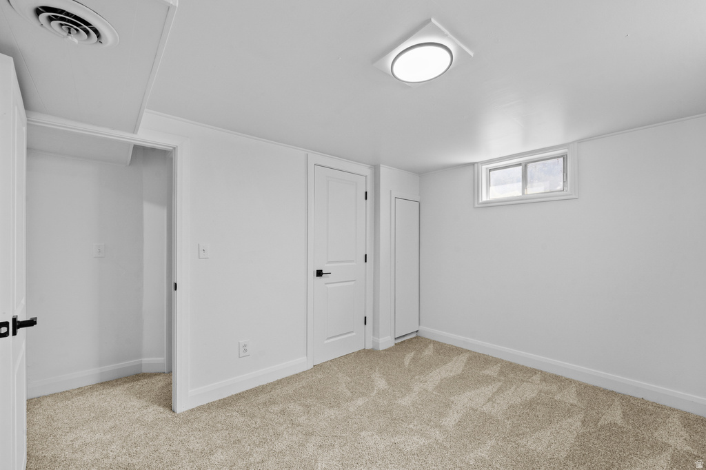 2267 W 4350 S Roy, UT 84067