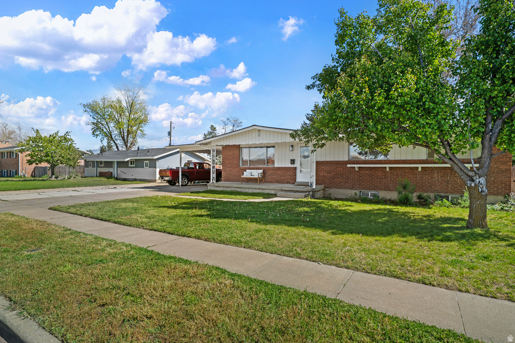 2267 W 4350 S Roy, UT 84067