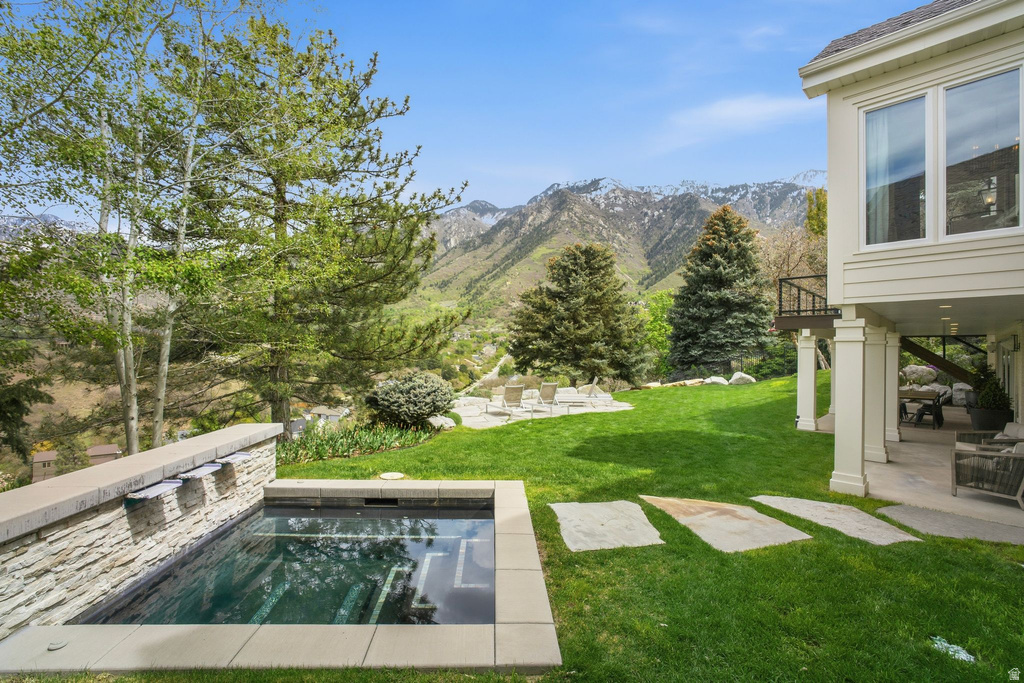 12 NORTHRIDGE LN Sandy, UT 84092