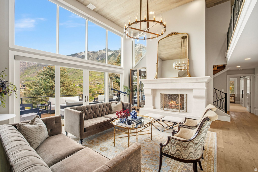 12 NORTHRIDGE LN Sandy, UT 84092