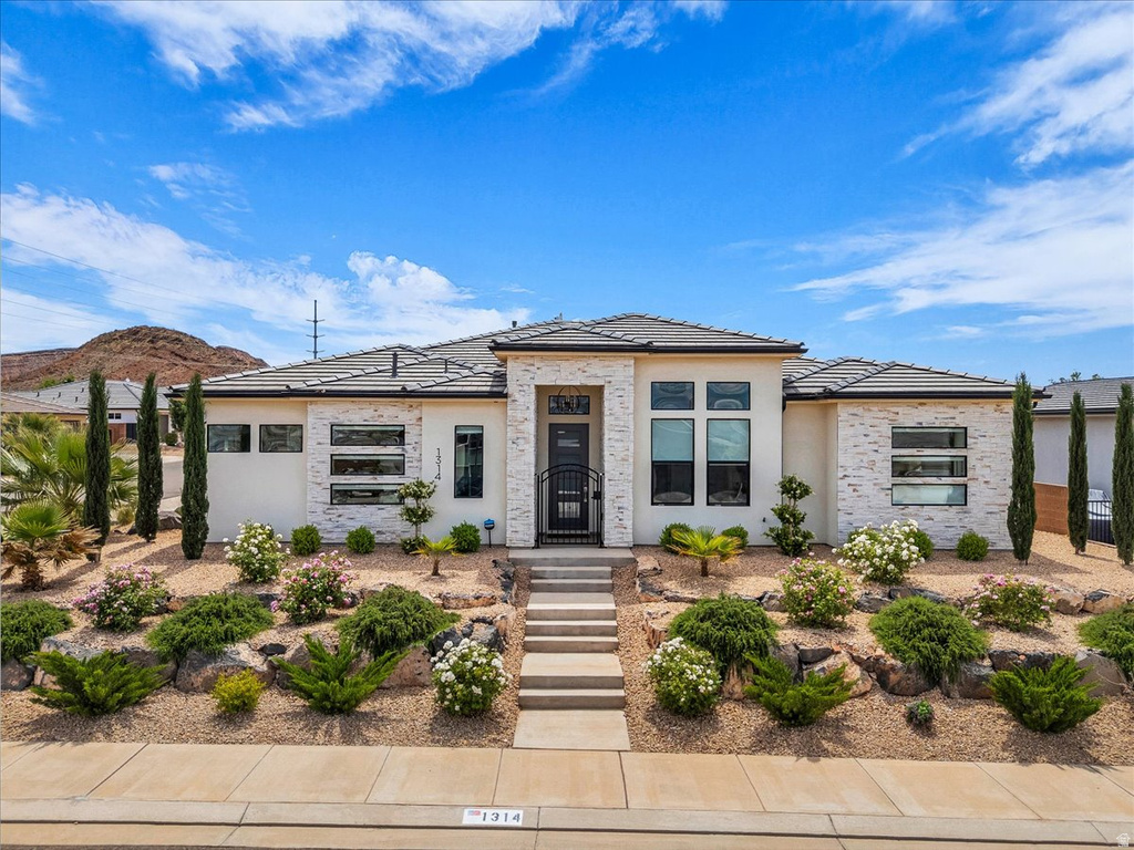 1314 E CHEYENNE WAY photo 3