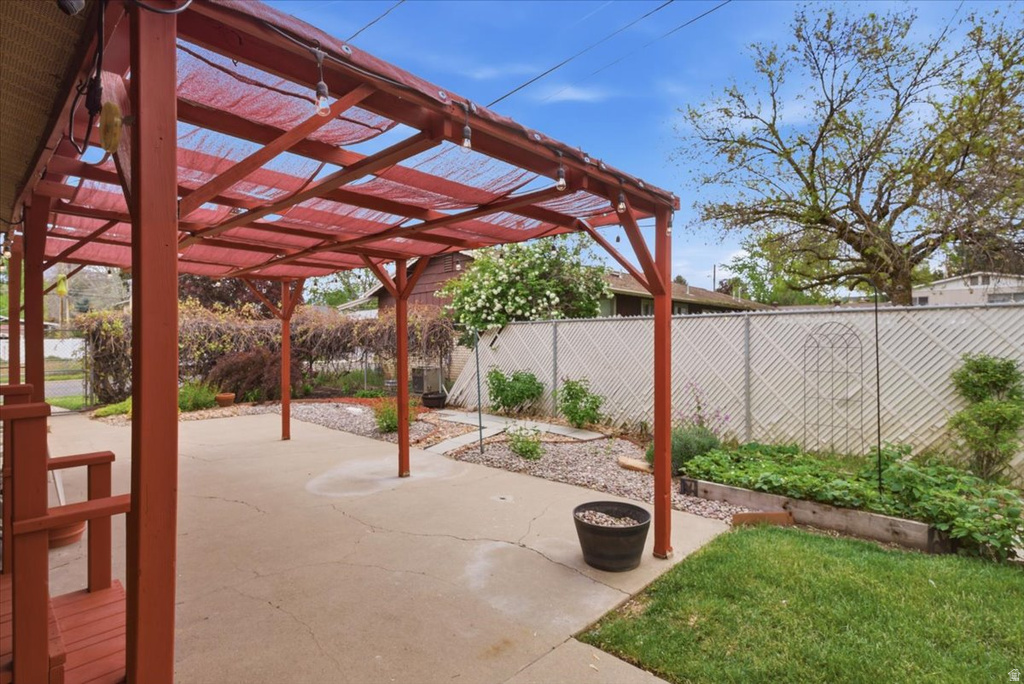 211 W 5250 S Washington Terrace, UT 84405