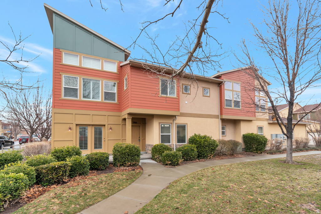 3766 W PERIWINKLE DR South Jordan, UT 84095